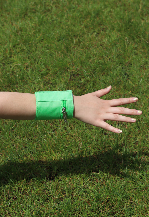 80's Wrist Wallet | Neon Green